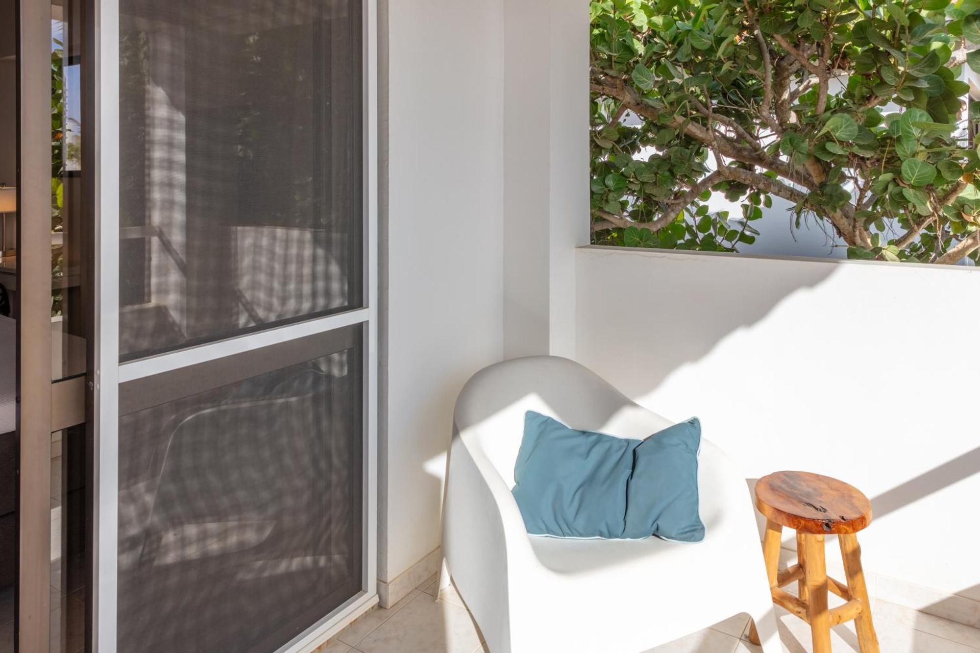One Ocean Boutique Apartments & Suites Bonaire Кралендижк Стая снимка