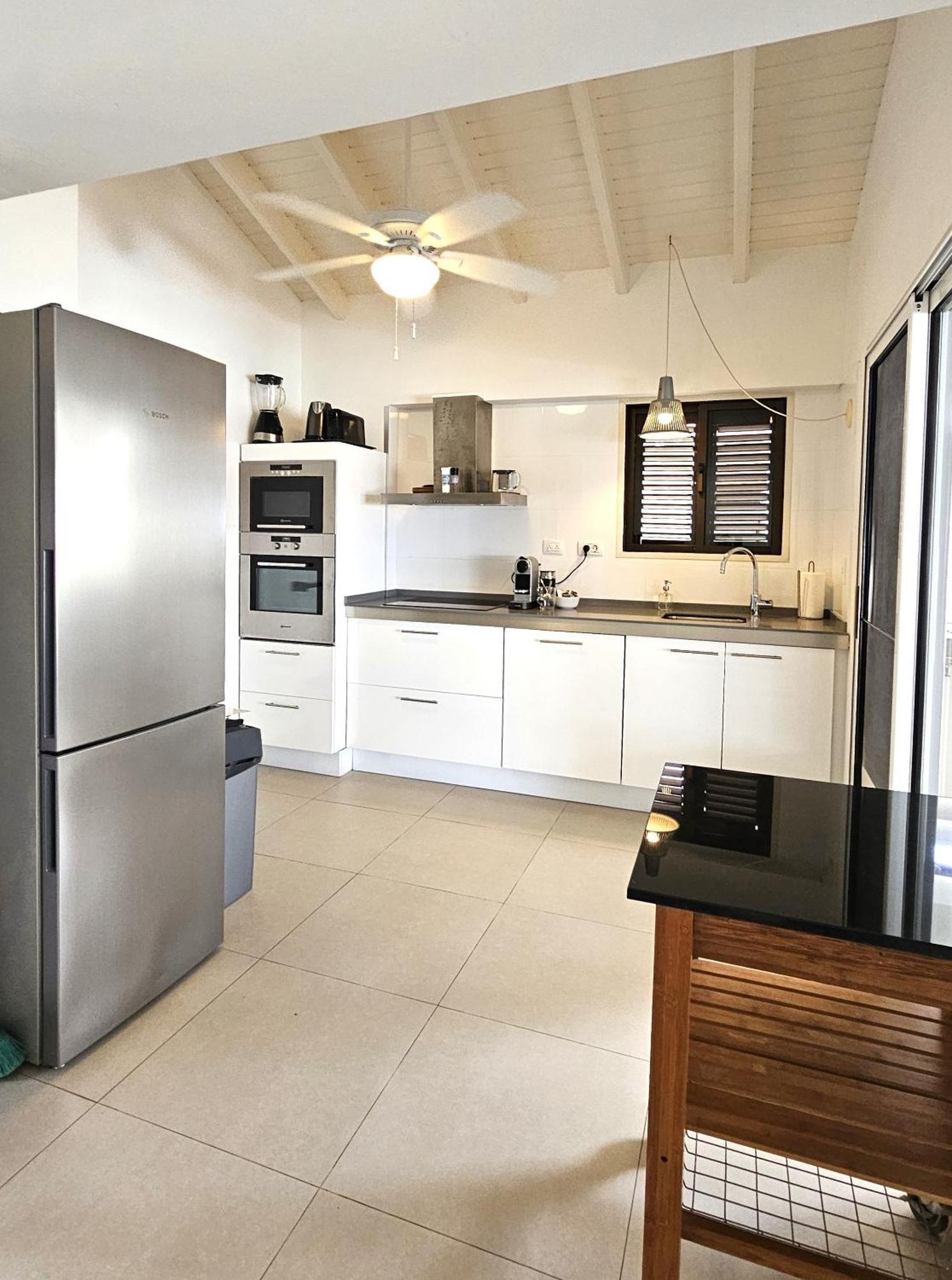 One Ocean Boutique Apartments & Suites Bonaire Кралендижк Екстериор снимка