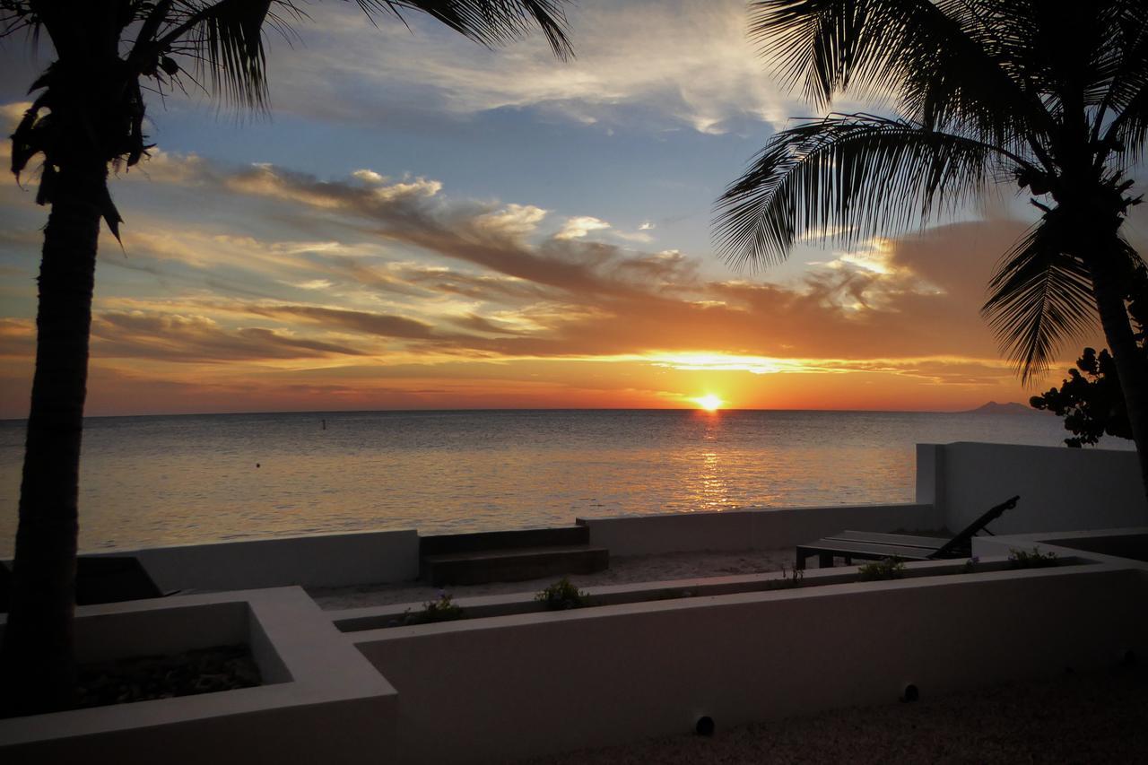 One Ocean Boutique Apartments & Suites Bonaire Кралендижк Екстериор снимка